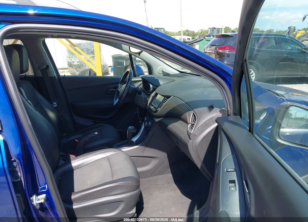 2017 CHEVROLET TRAX VIN: 3GNCJPSB4HL161121