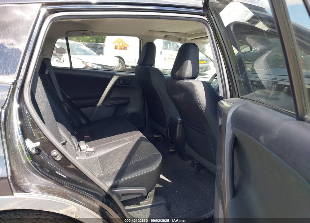 2013 TOYOTA RAV4 XLE VIN: 2T3RFREV1DW039339