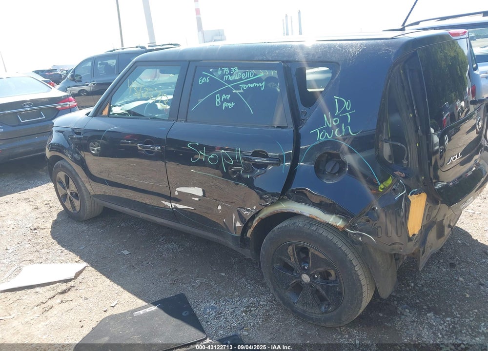 2015 KIA SOUL VIN: KNDJN2A29F7181858