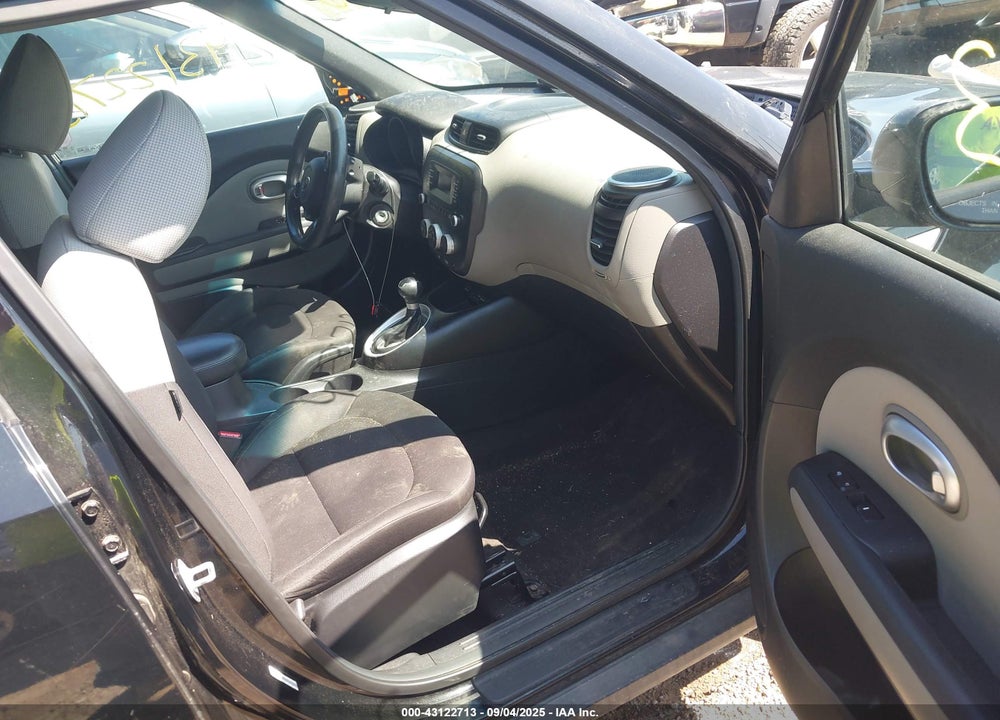 2015 KIA SOUL VIN: KNDJN2A29F7181858