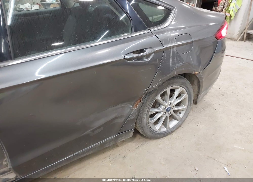 2017 FORD FUSION VIN: 3FA6P0LU0HR357703