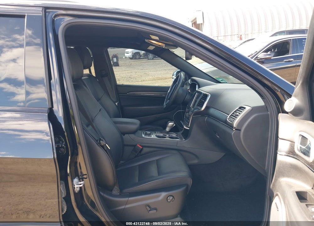 2018 JEEP GRAND CHEROKEE VIN: 1C4RJFCT4JC500854