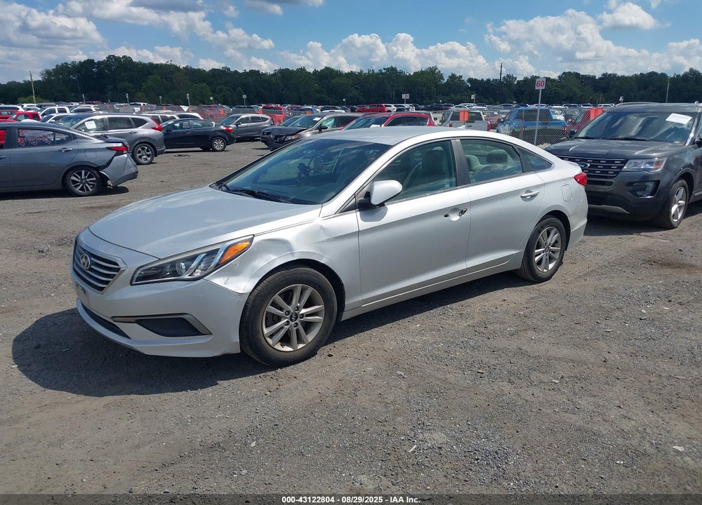 2016 HYUNDAI SONATA VIN: 5NPE24AF9GH307271