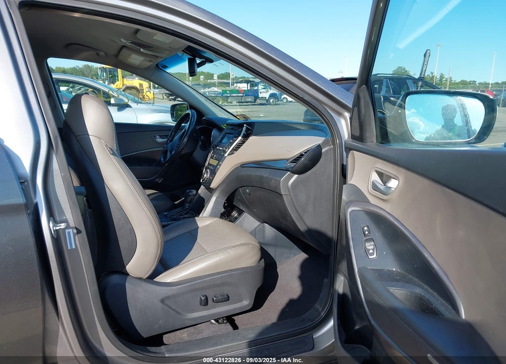 2015 HYUNDAI SANTA FE SPORT 2.4L VIN: 5XYZU3LB1FG235472