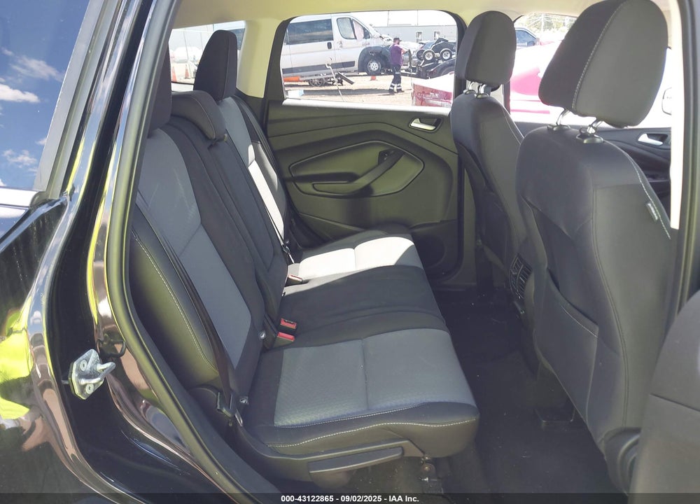 2017 FORD ESCAPE SE VIN: 1FMCU9GD6HUC70011
