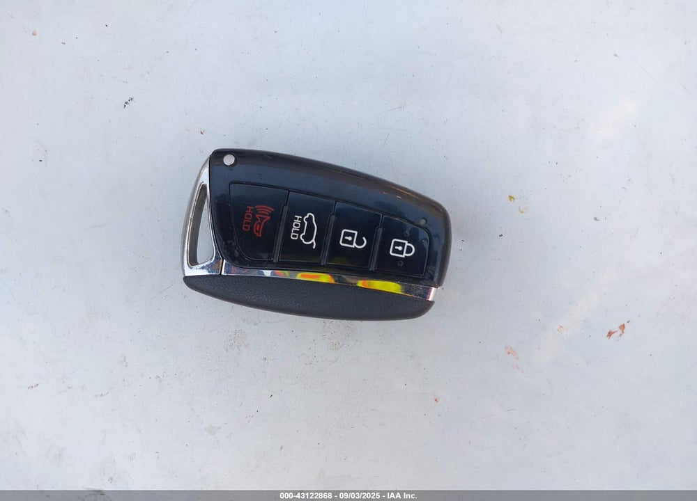 2016 HYUNDAI SANTA FE VIN: KM8SR4HF3GU139827