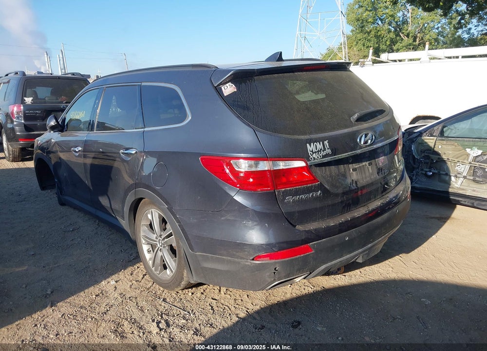 2016 HYUNDAI SANTA FE VIN: KM8SR4HF3GU139827