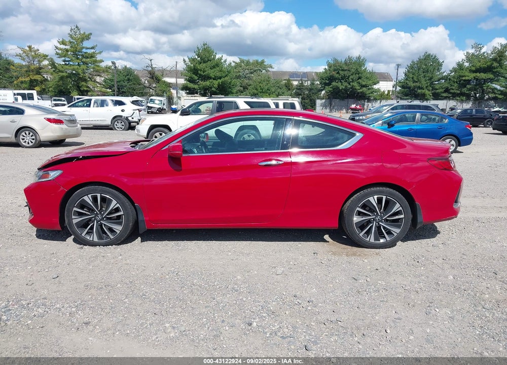 2017 HONDA ACCORD VIN: 1HGCT2B88HA002427
