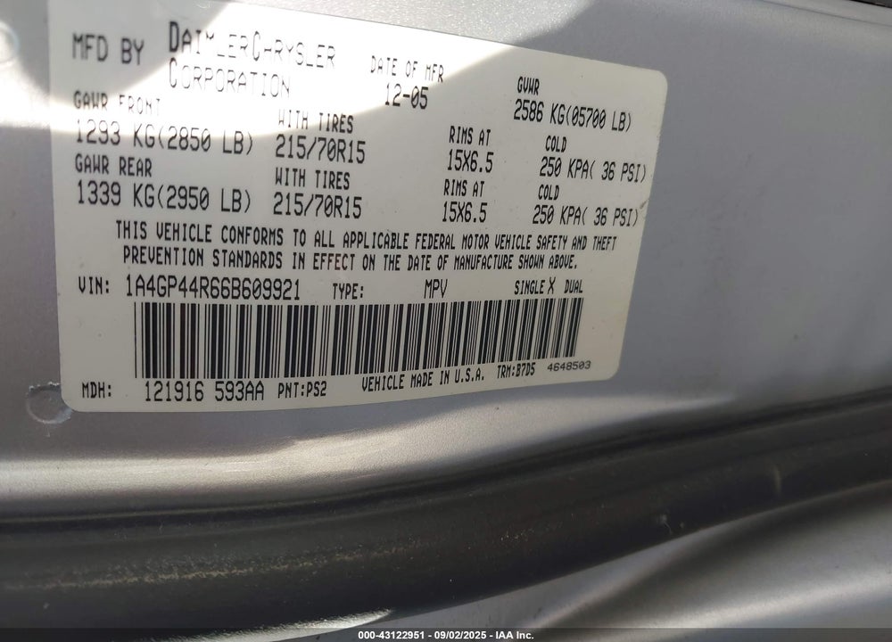 2006 CHRYSLER TOWN & COUNTRY LX VIN: 1A4GP44R66B609921