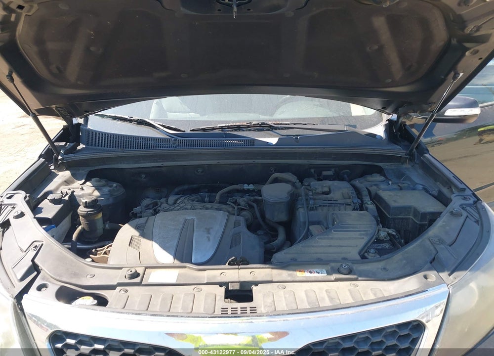 2013 KIA SORENTO VIN: 5XYKT4A21DG419093
