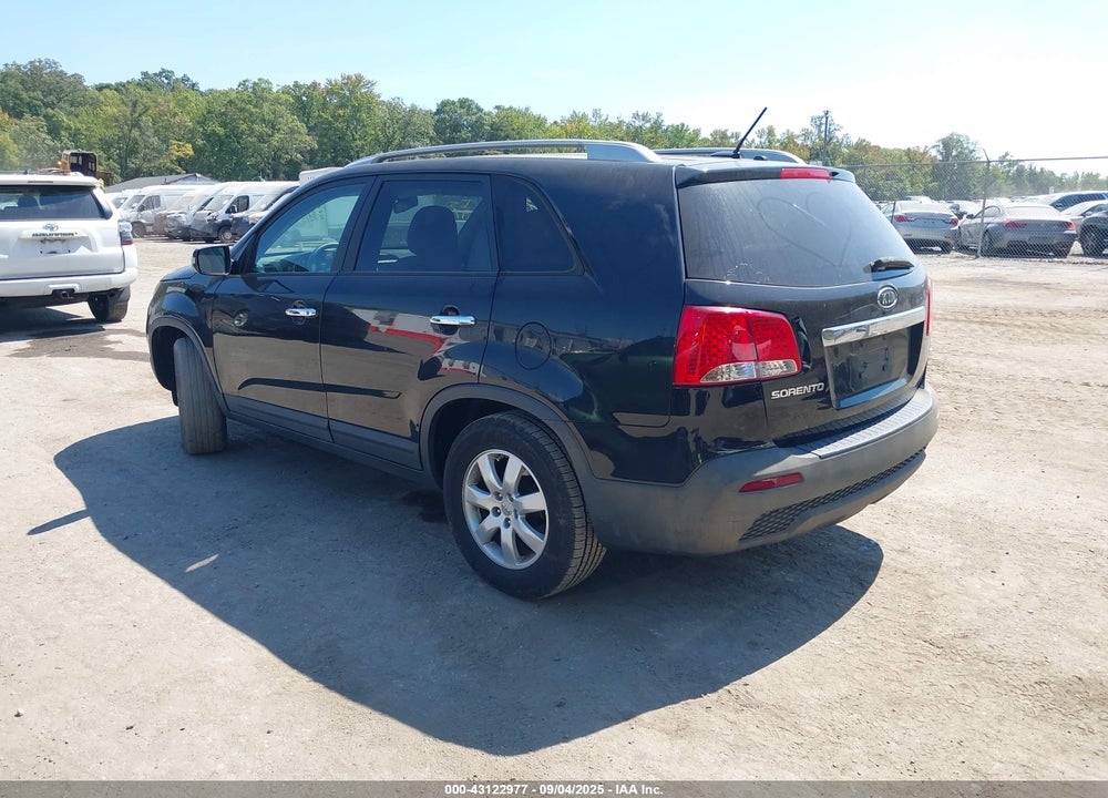 2013 KIA SORENTO VIN: 5XYKT4A21DG419093