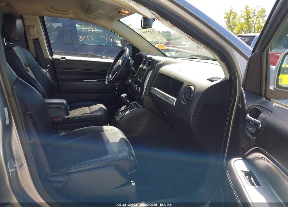 2015 JEEP COMPASS VIN: 1C4NJDEB0FD426695