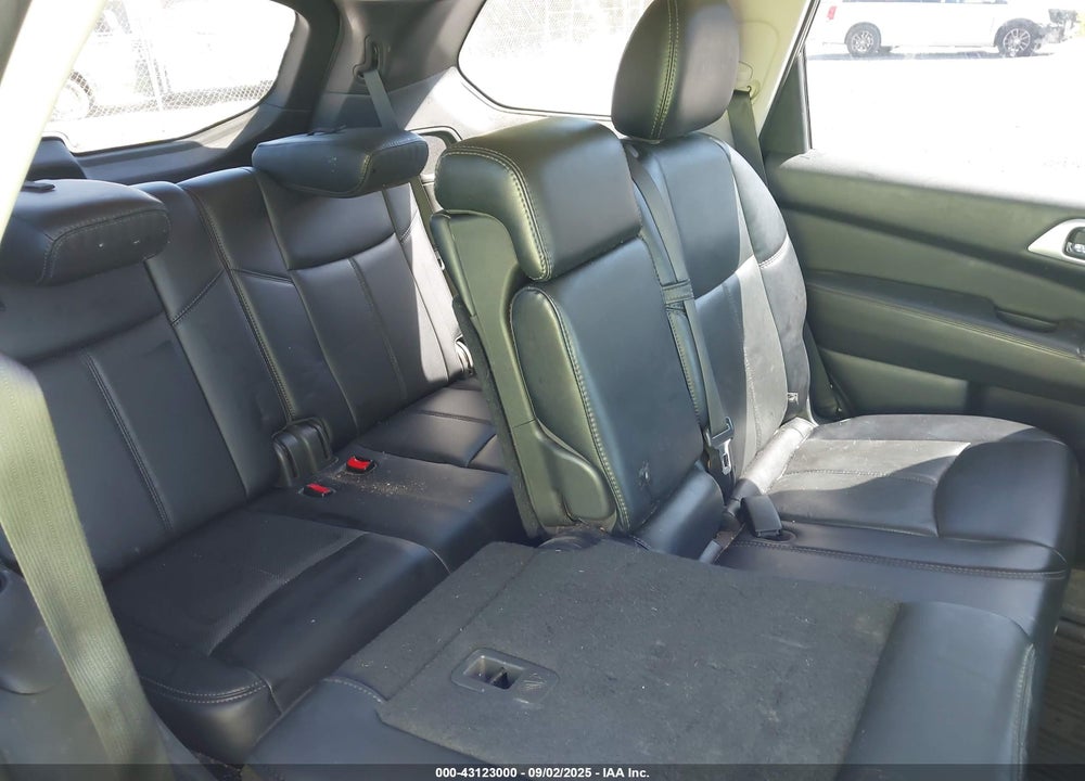 2017 NISSAN PATHFINDER VIN: 5N1DR2MM6HC909141
