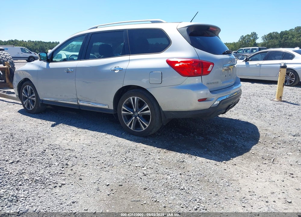 2017 NISSAN PATHFINDER VIN: 5N1DR2MM6HC909141