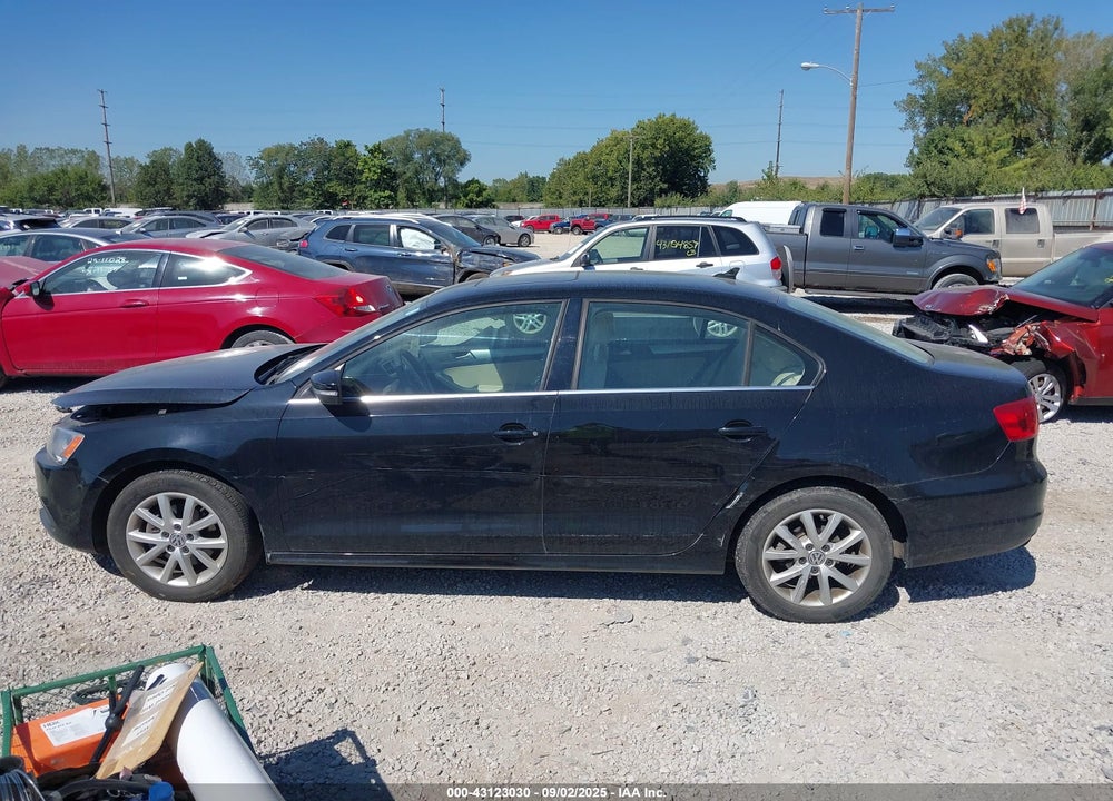 2013 VOLKSWAGEN JETTA VIN: 3VWDX7AJ1DM255964