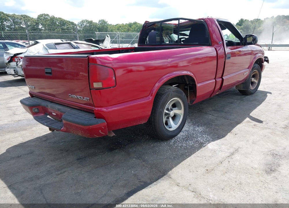 2003 CHEVROLET S-10 LS VIN: 1GCCS14H538267556