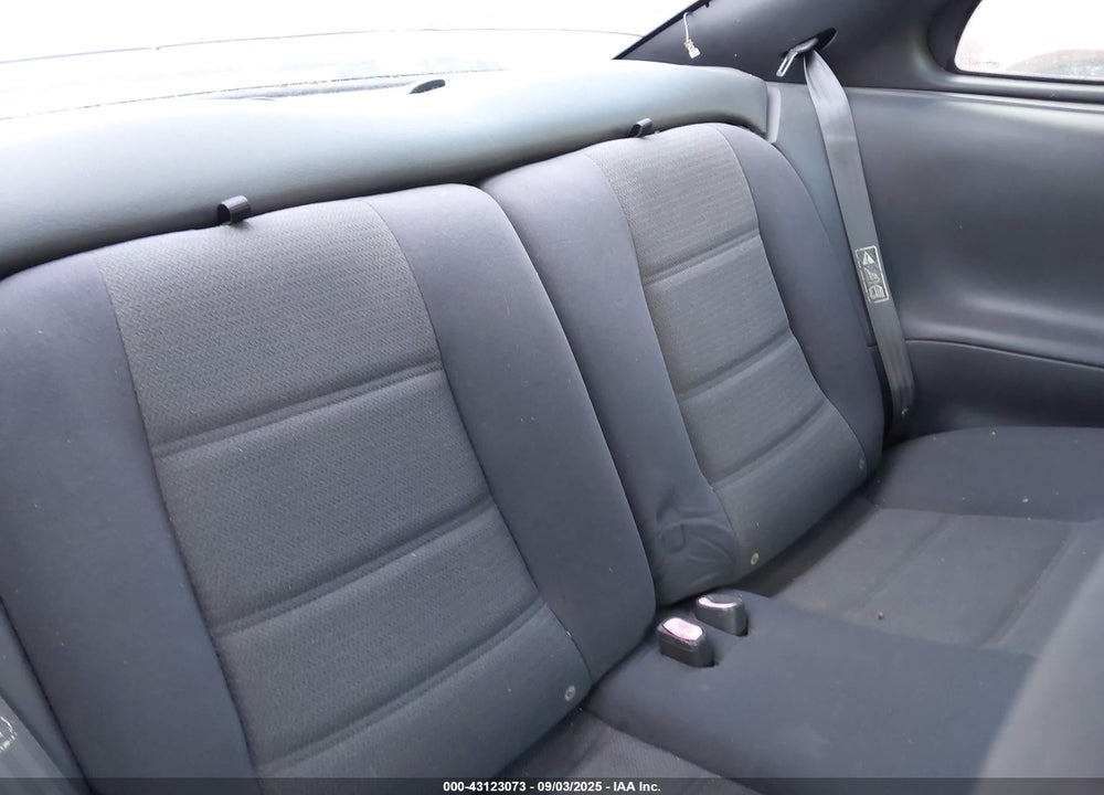 2003 FORD MUSTANG VIN: 1FAFP404X3F350467