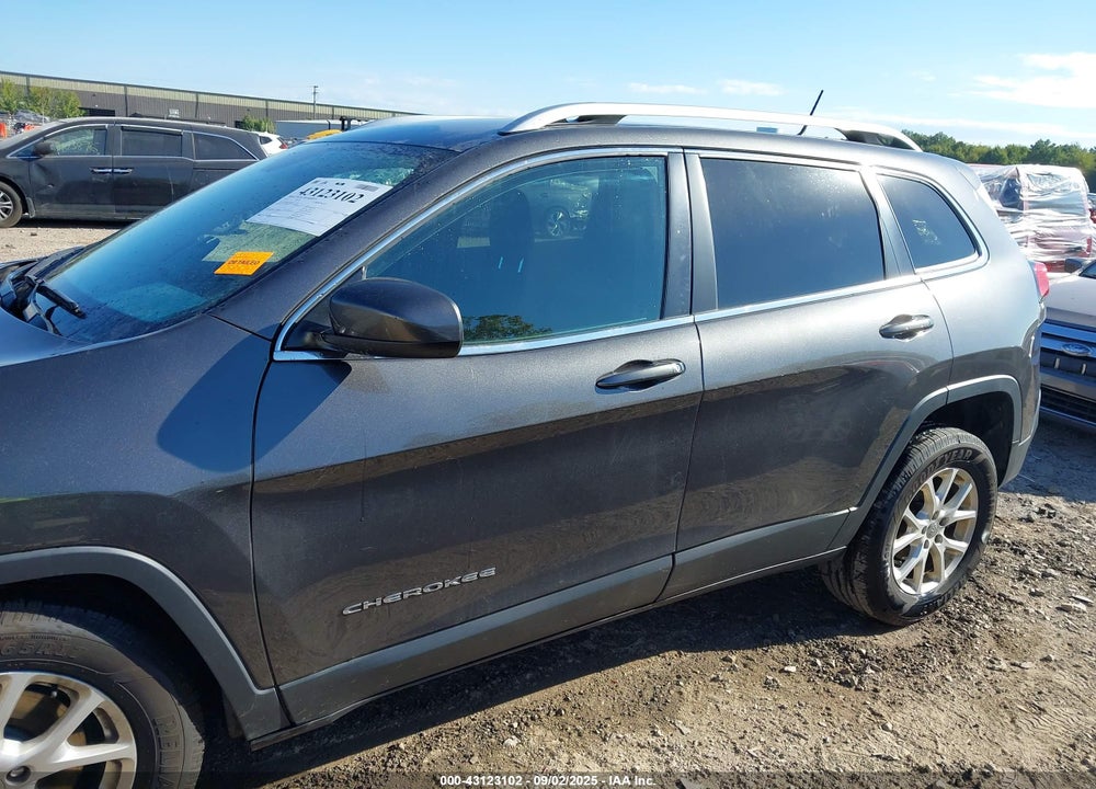 2016 JEEP CHEROKEE VIN: 1C4PJLCB3GW336033
