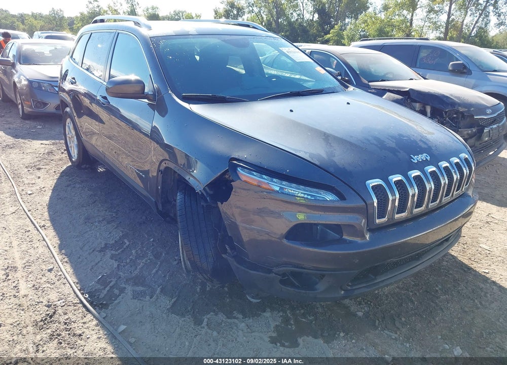 2016 JEEP CHEROKEE VIN: 1C4PJLCB3GW336033