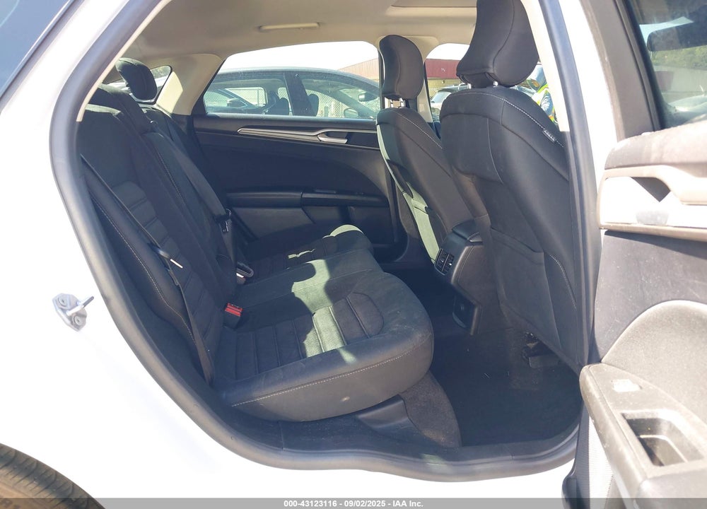 2019 FORD FUSION SE VIN: 3FA6P0T96KR233759