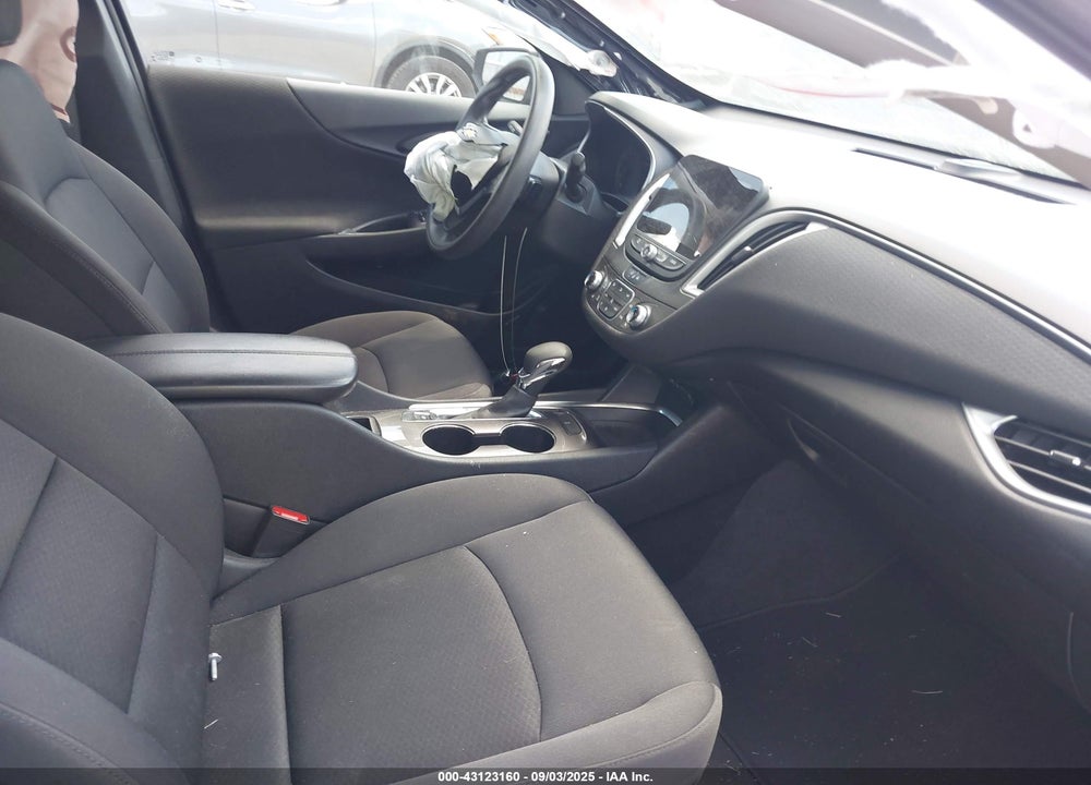 2022 CHEVROLET MALIBU VIN: 1G1ZD5ST0NF134102