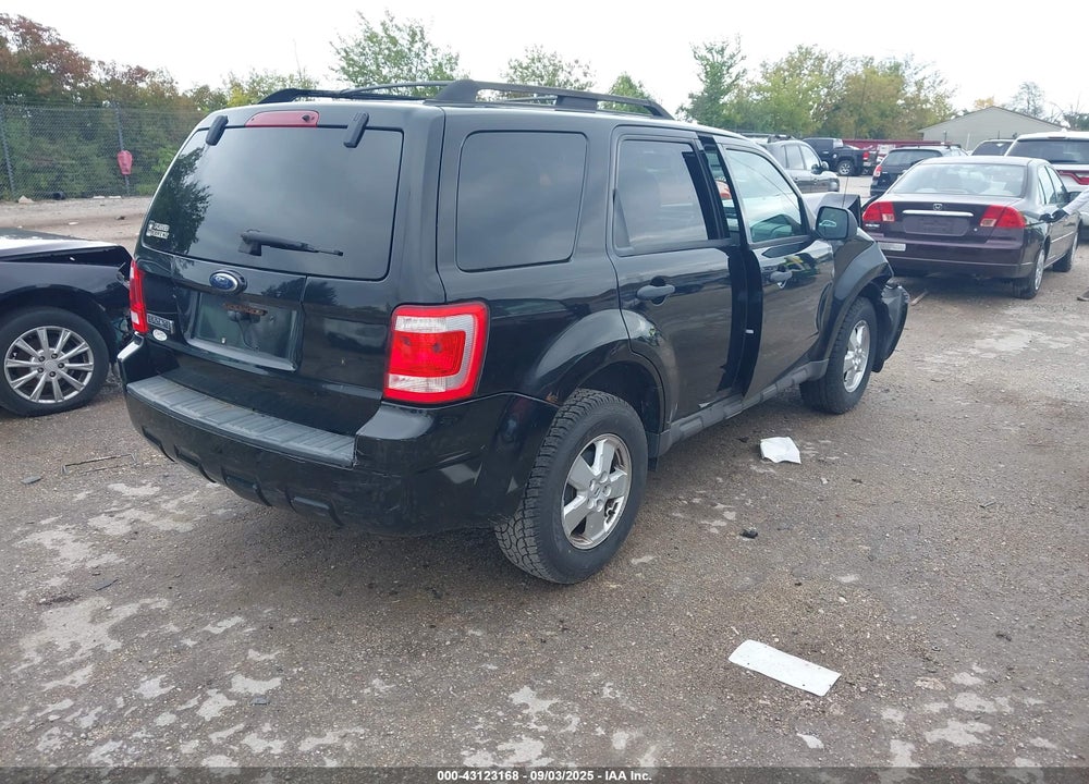 2009 FORD ESCAPE VIN: 1FMCU03739KA81390