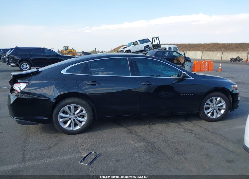 2019 CHEVROLET MALIBU LT VIN: 1G1ZD5ST2KF217946