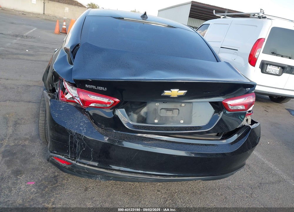 2019 CHEVROLET MALIBU LT VIN: 1G1ZD5ST2KF217946
