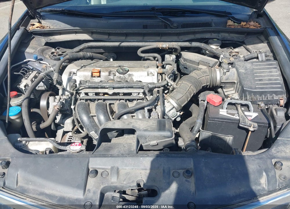 2010 HONDA ACCORD 2.4 EX-L VIN: 1HGCP2F83AA068100