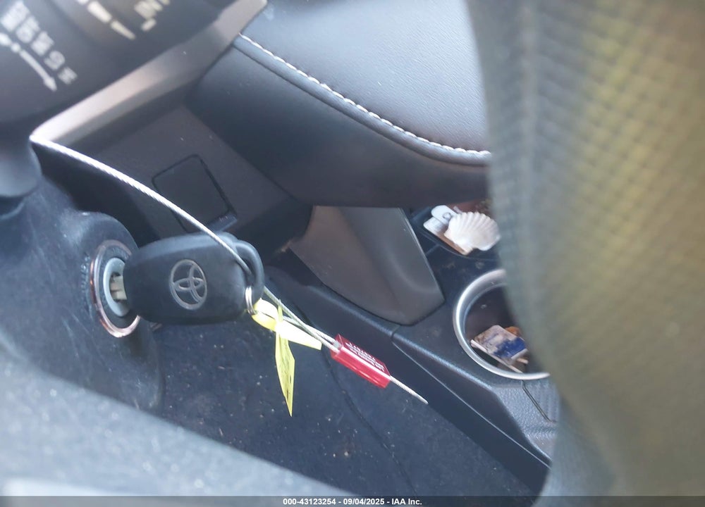 2014 TOYOTA RAV4 VIN: 2T3RFREV4EW206049
