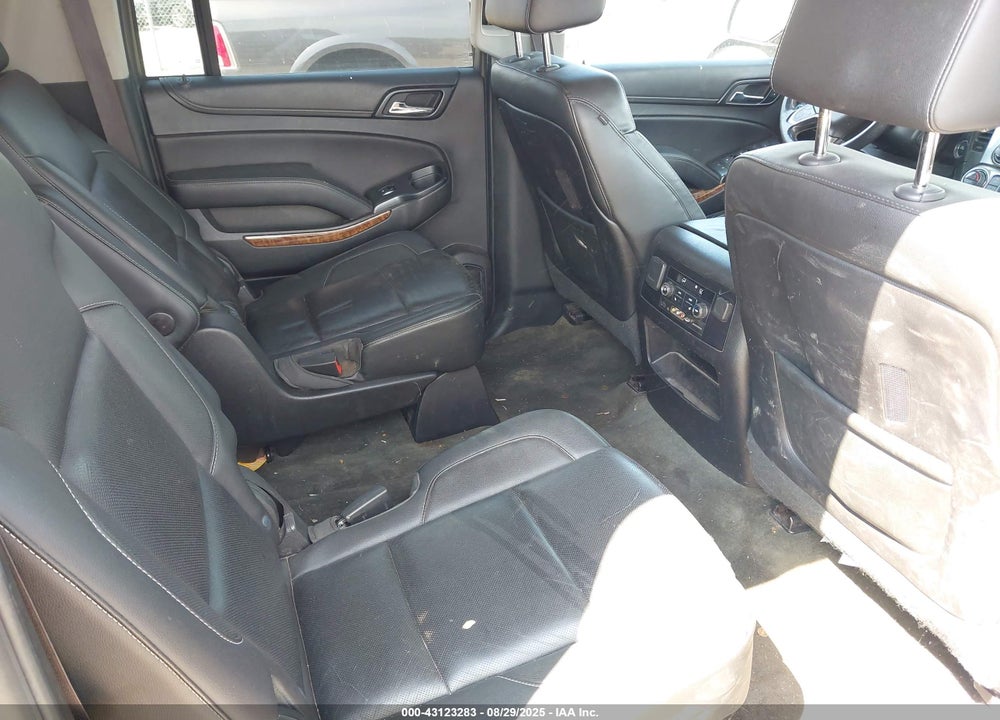 2015 CHEVROLET SUBURBAN 1500 VIN: 1GNSKKKCXFR245731