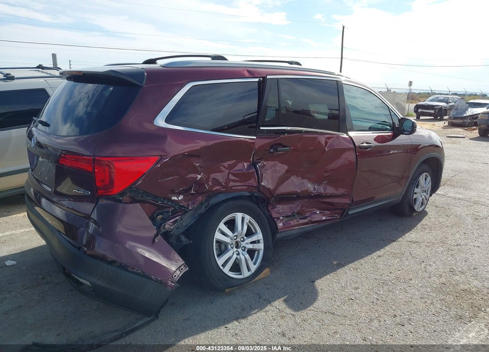 2018 HONDA PILOT VIN: 5FNYF6H14JB022250