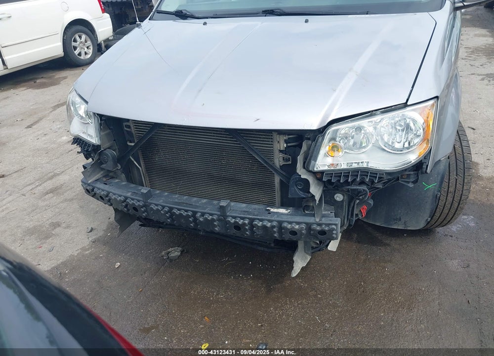 2013 DODGE GRAND CARAVAN SXT VIN: 2C4RDGCG9DR611380