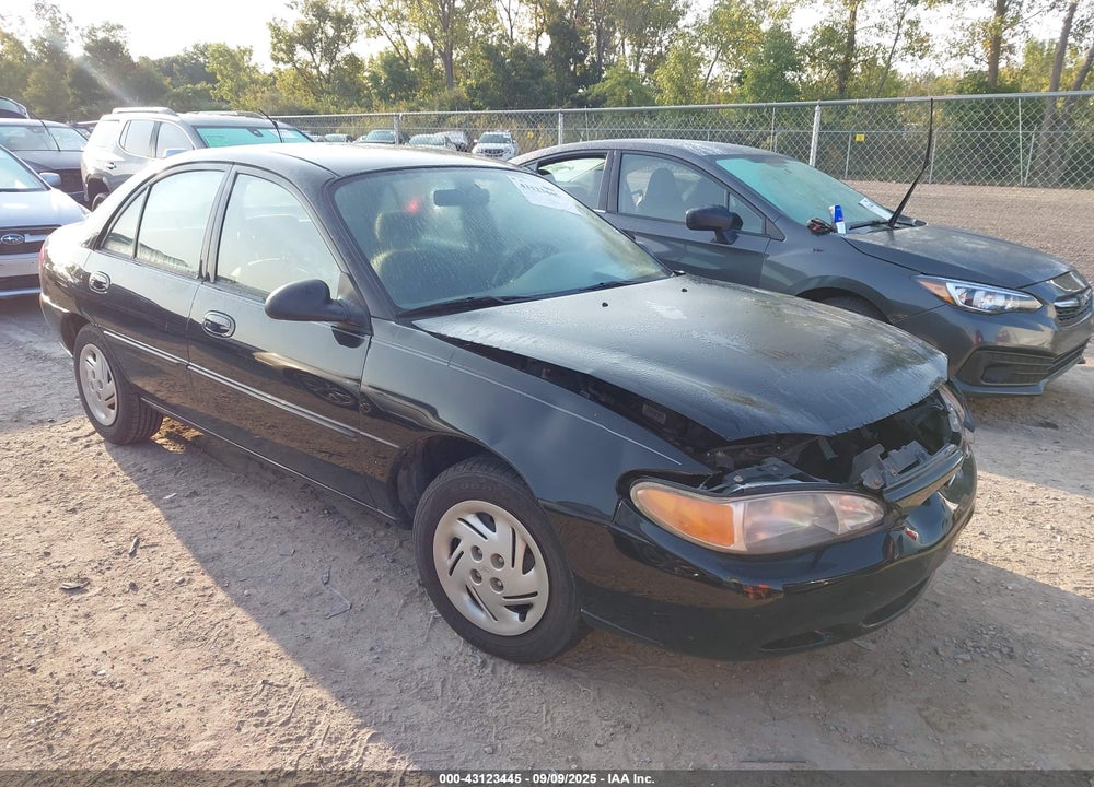 1999 FORD ESCORT SE VIN: 1FAFP13P8XW199090