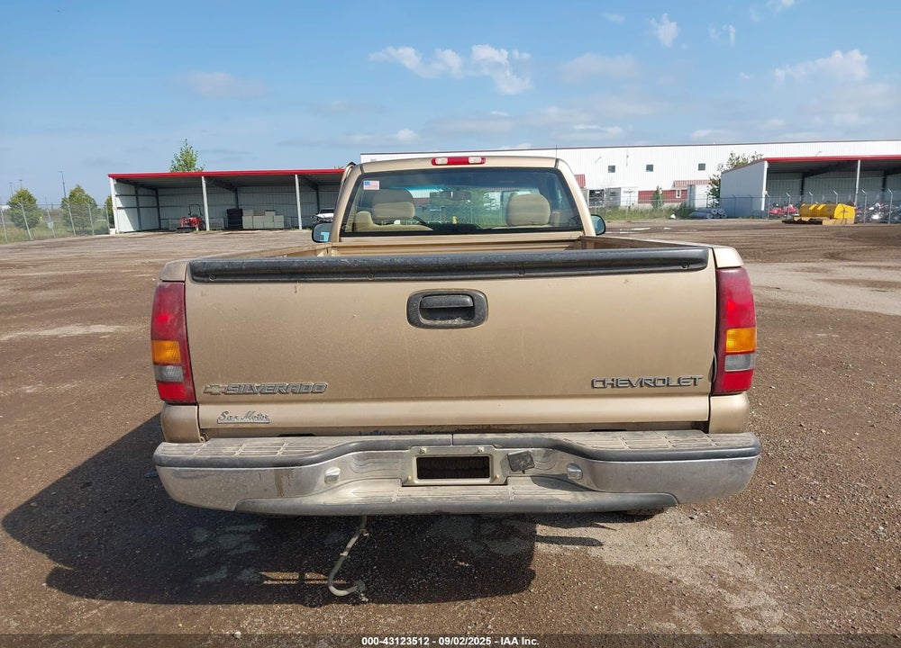 2000 CHEVROLET SILVERADO 1500 LS VIN: 1GCEK14TXYE264402