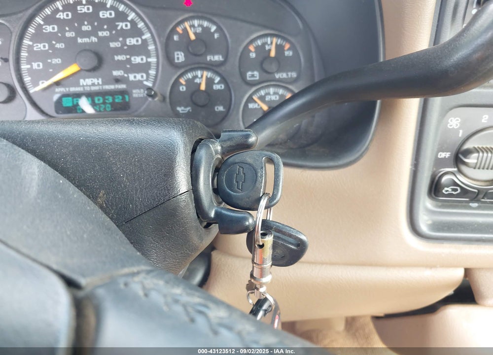2000 CHEVROLET SILVERADO 1500 LS VIN: 1GCEK14TXYE264402