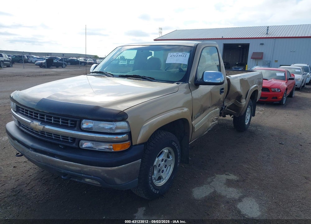 2000 CHEVROLET SILVERADO 1500 LS VIN: 1GCEK14TXYE264402