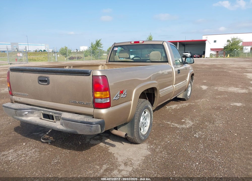 2000 CHEVROLET SILVERADO 1500 LS VIN: 1GCEK14TXYE264402