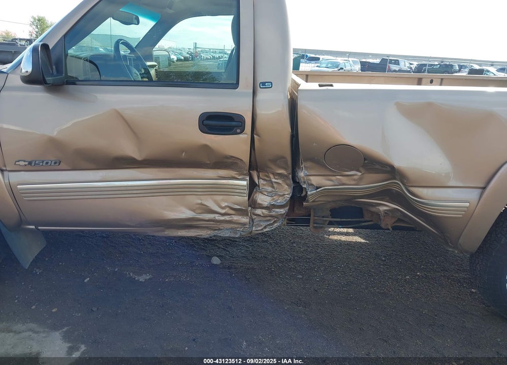 2000 CHEVROLET SILVERADO 1500 LS VIN: 1GCEK14TXYE264402