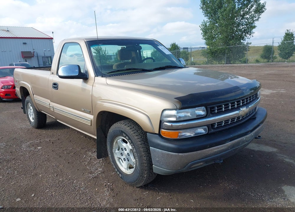 2000 CHEVROLET SILVERADO 1500 LS VIN: 1GCEK14TXYE264402