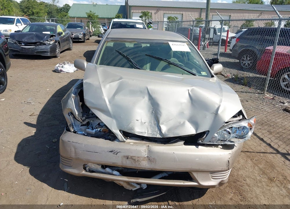 2005 TOYOTA CAMRY LE VIN: 4T1BE32K15U945867