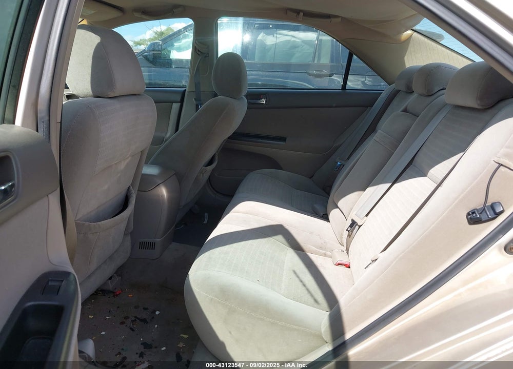 2005 TOYOTA CAMRY LE VIN: 4T1BE32K15U945867