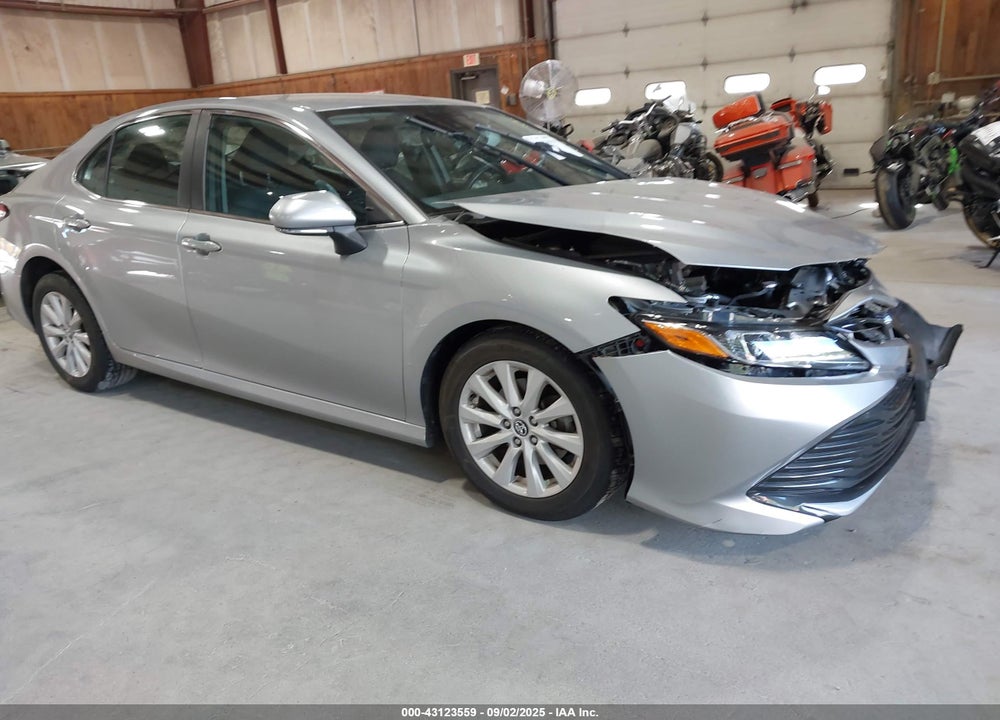 2020 TOYOTA CAMRY LE VIN: 4T1L11AK1LU920616