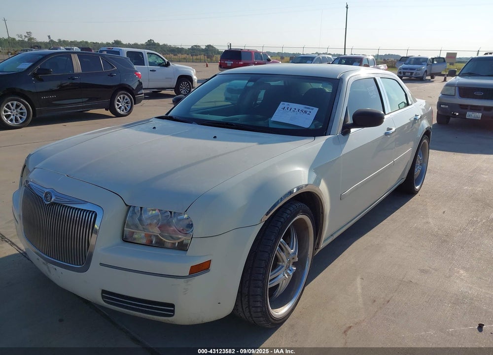 2006 CHRYSLER 300 VIN: 2C3KA43R26H367143