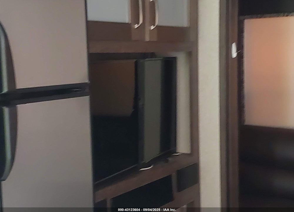 2020 KEYSTONE RV VIN: 4YDF30520LA740073