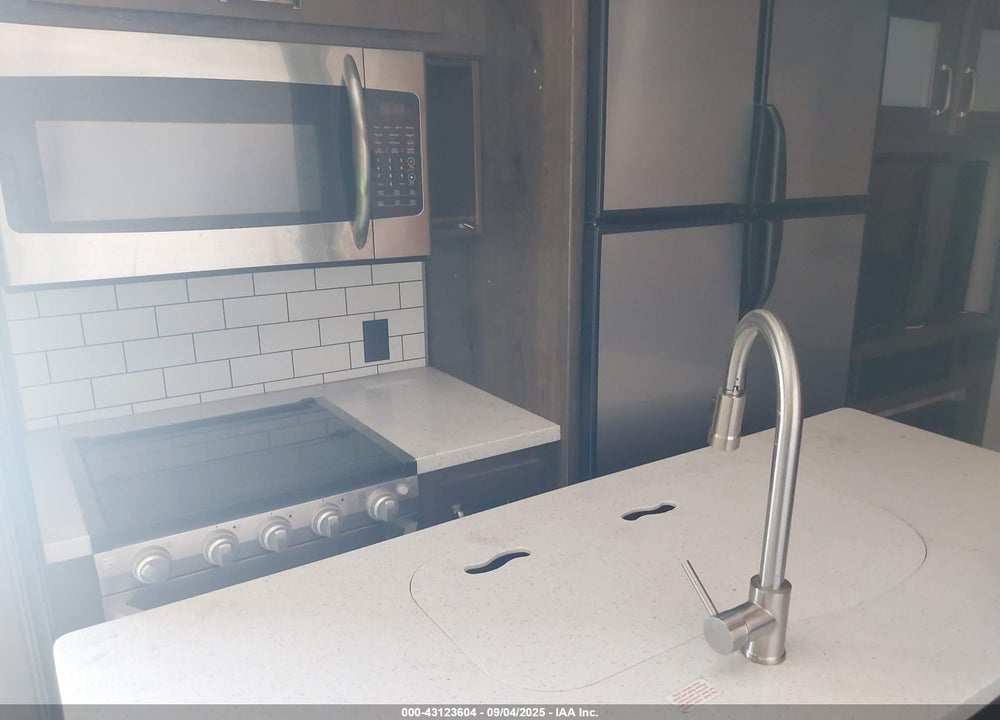 2020 KEYSTONE RV VIN: 4YDF30520LA740073