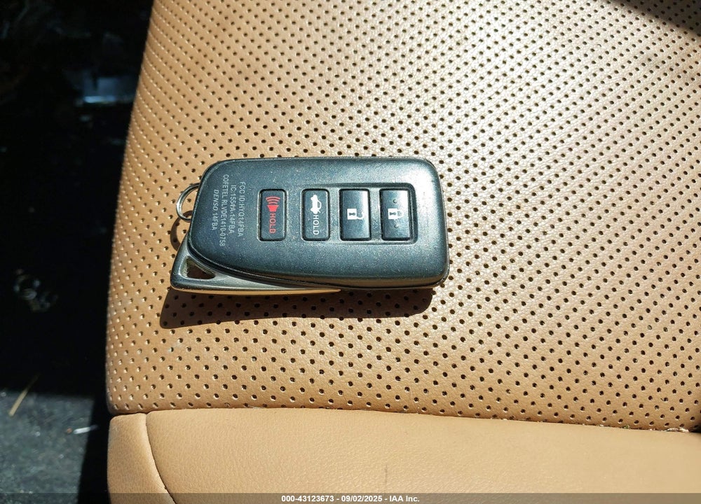 2016 LEXUS IS 300 VIN: JTHCM1D21G5010681