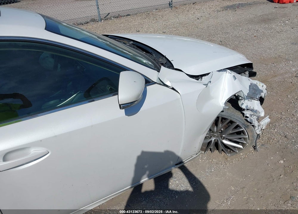 2016 LEXUS IS 300 VIN: JTHCM1D21G5010681