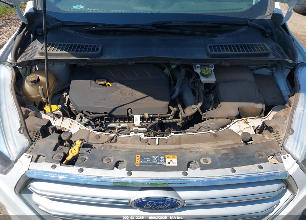 2018 FORD ESCAPE VIN: 1FMCU0GD8JUD50203