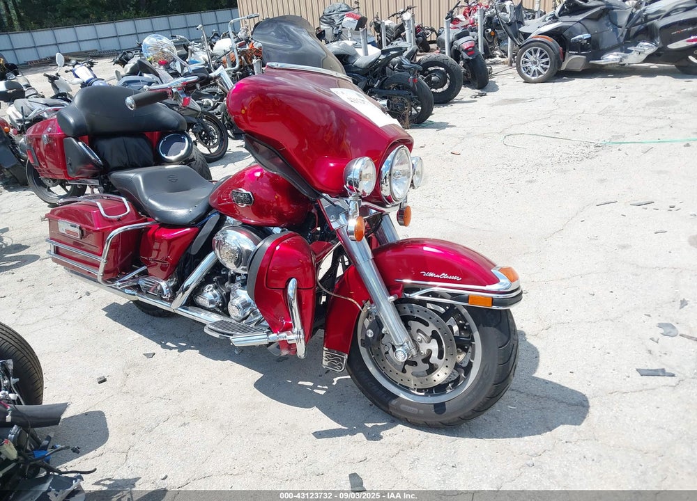 2008 HARLEY-DAVIDSON FLHTCUI VIN: 1HD1FC4198Y630988